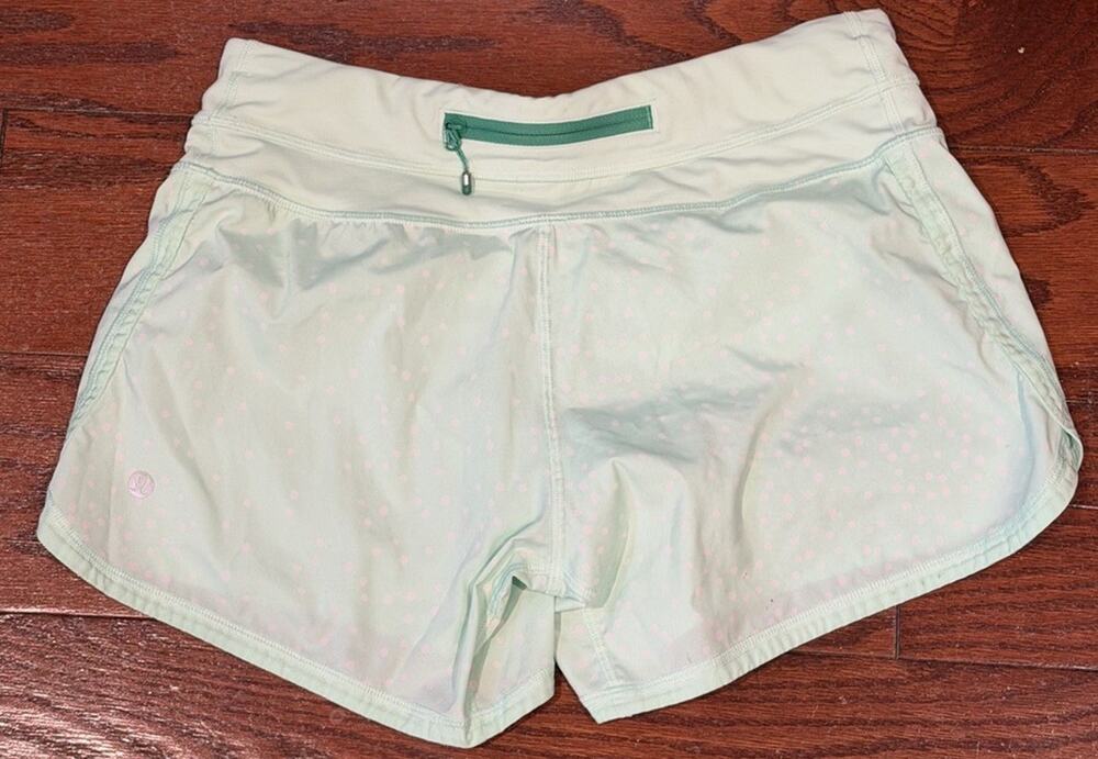 Lululemon Speed Up Shorts 4’ Inseam Mint Green White Polkadot Women’s Sz 4
